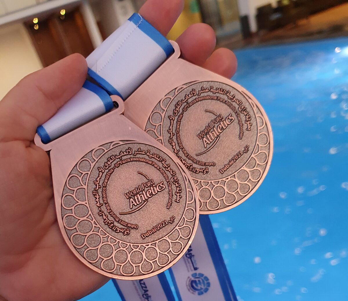 Obrová dvakrát bronzová v Dubaji